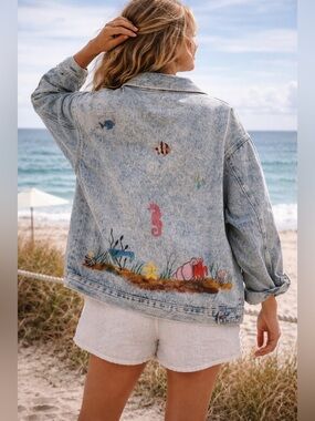 Vintage Hand Painted Denim Jacket | Ocean Scene - Fish Seahorse Starfish | Large
